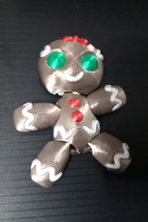 Cinderwing3D Gingerbread Girl Keychain – Articulated Holiday Charm
