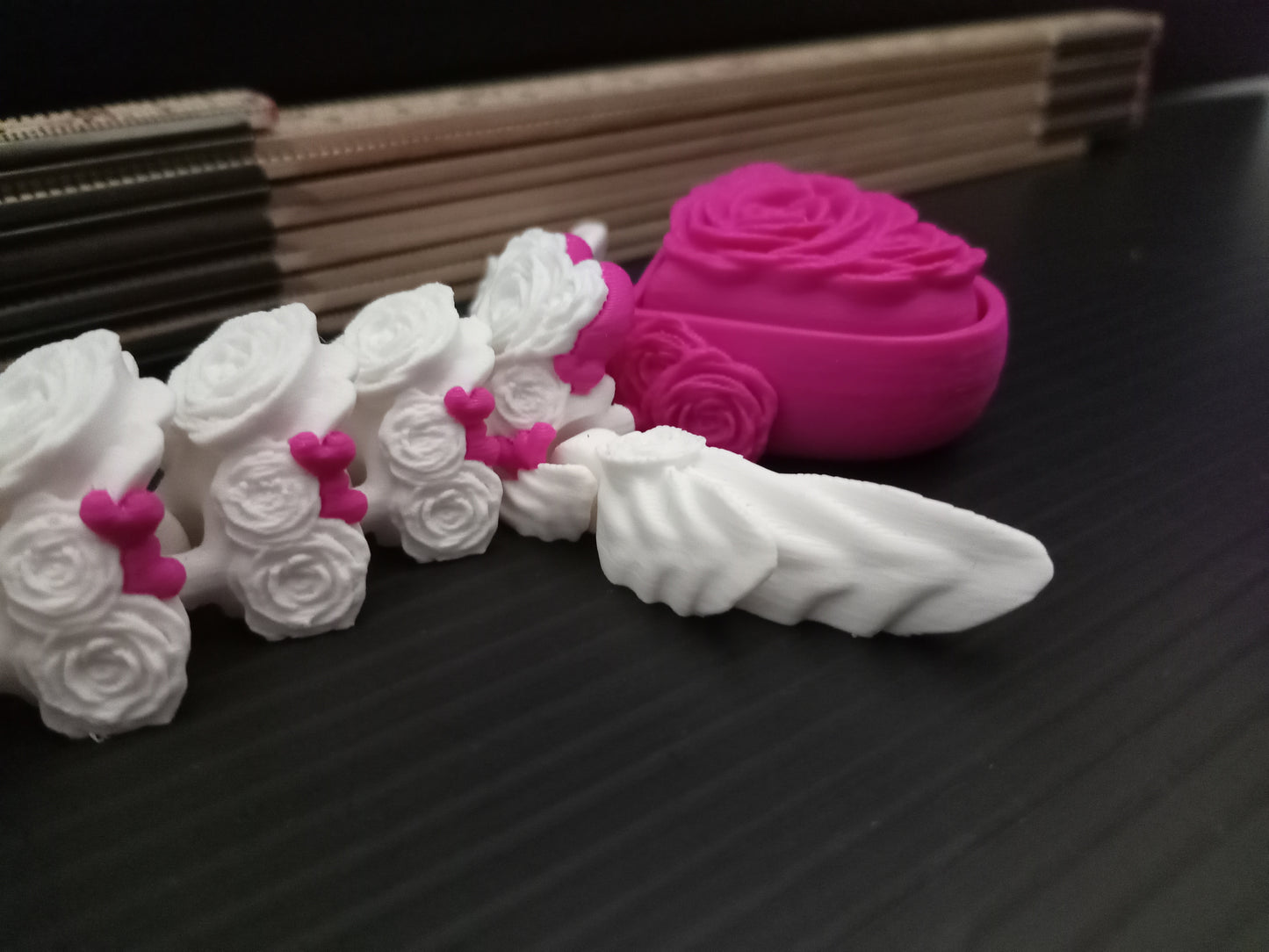 Large Heart – Articulated 3D Printed Fantasy Dragon with clicker in its tail(Cinderwing3D Design)